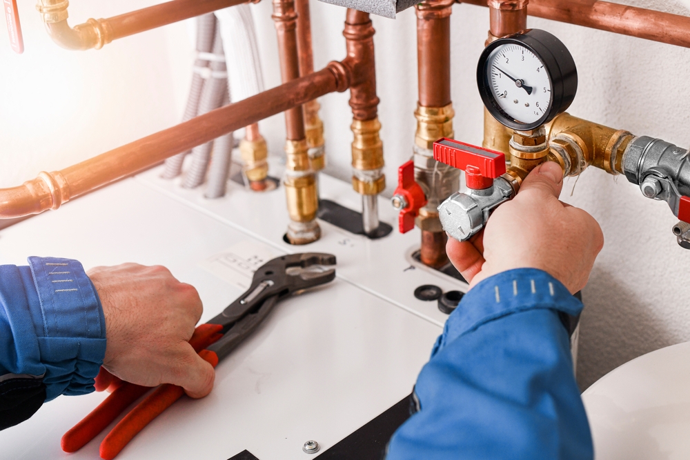 Emergency Plumbing Tip: How to Turn Off Your Water Supply Fast